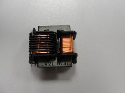 ΜΕΤΑΣΧΗΜΑΤΙΣΤΗΣ INVERTER V2L Q781 LCD