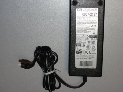 ΠΡΟΣΑΡΜΟΓΕΑΣ AC/DC HP0957-2137