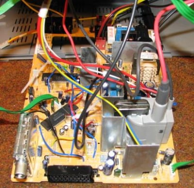 CHASIS TV G99.190-11 G99.190-09 BEKO 12.6