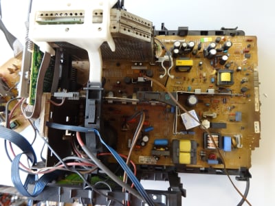 Τηλεόραση SAS EM5E 32PW9527/2