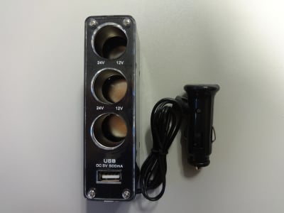 ΦΟΡΤΙΣΤΗΣ ΑΥΤΟΚΙΝΗΤΟΥ USB XK-0096 3 ΥΠΟΔΟΧΩΝ
