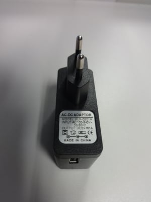 ΠΡΟΣΑΡΜΟΓΕΑΣ HLX-0501 USB 5V 1A