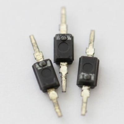 Δίοδος Varicap BB106
