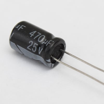 470UF/25V 105\'C LOW ESR