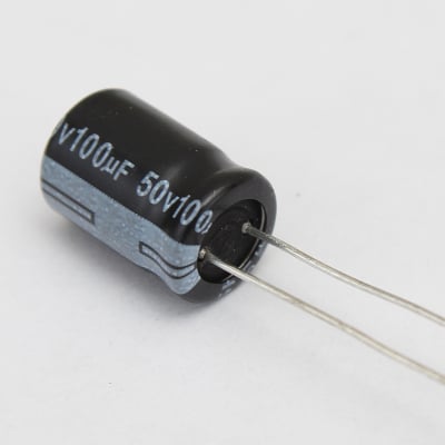 100UF/50V 105\'C LOW ESR