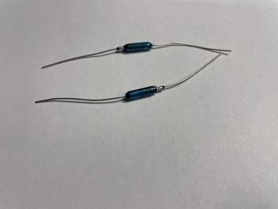 Πυκνωτής Ηλεκτρικός 0.5UF 50V ΑΞΟΝΙΚΟΣ